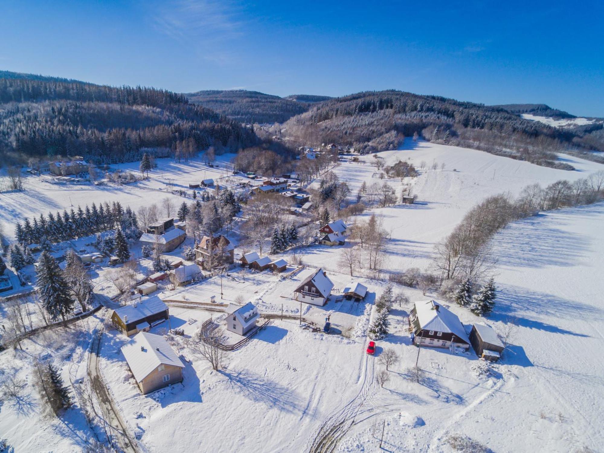 Domek Skowronek Szczytna Exterior foto